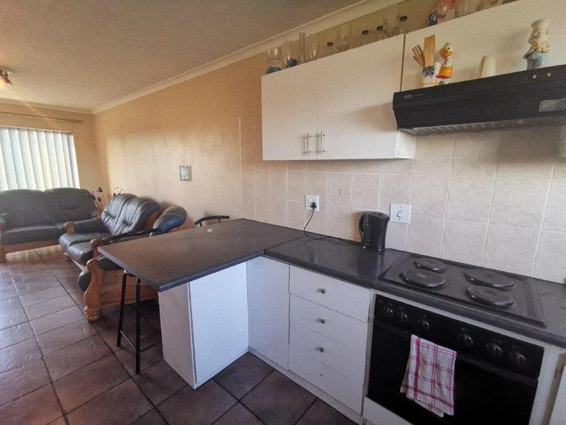 2 Bedroom Property for Sale in Goodwood Park Western Cape